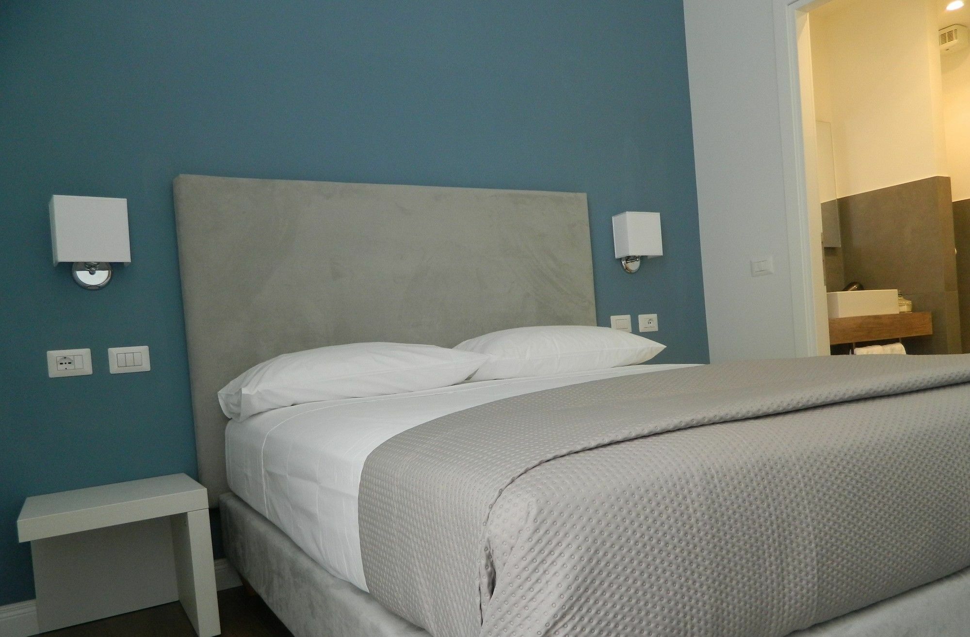 Eighty Four Luxury Rooms Roma Esterno foto